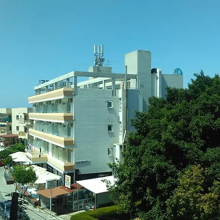 Modern Studio Near Seaside דירה *